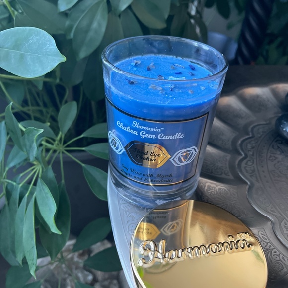 SOY WAX Myrrh Lapis and Labradorite Chakra Gem Candle - Picture 5 of 5